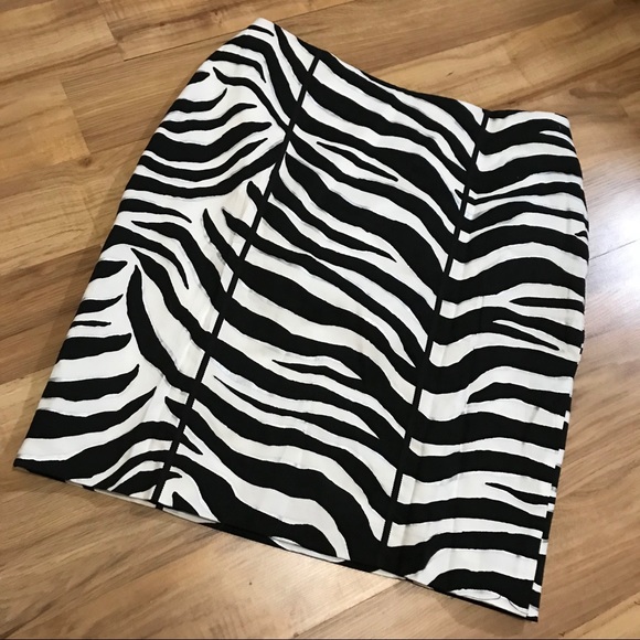 White House Black Market Pencil Skirt! - Picture 1 of 6